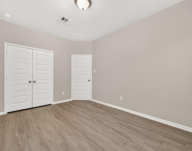 30359 Limber Pines Drive - Photo Thumbnail 8