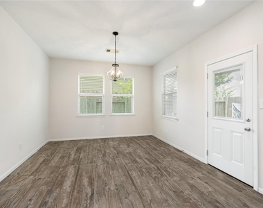 350 American Black Bear Drive - Photo Thumbnail 14