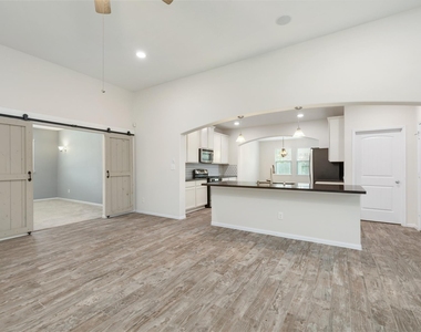 350 American Black Bear Drive - Photo Thumbnail 7