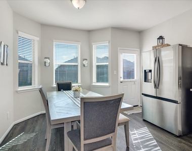 8426 Moonlight Bay Circle - Photo Thumbnail 15
