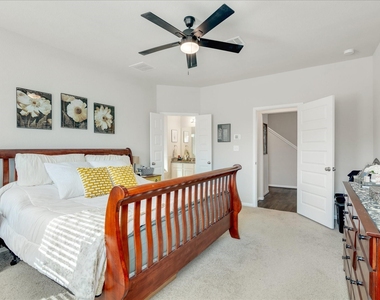 8426 Moonlight Bay Circle - Photo Thumbnail 21