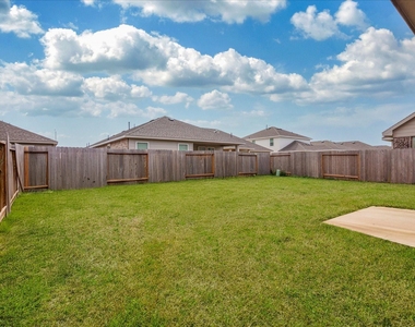8426 Moonlight Bay Circle - Photo Thumbnail 41