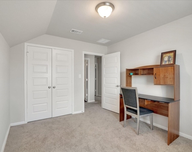 8426 Moonlight Bay Circle - Photo Thumbnail 34