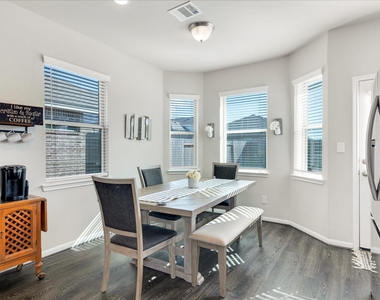 8426 Moonlight Bay Circle - Photo Thumbnail 14