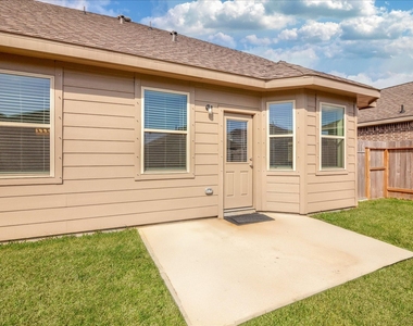 8426 Moonlight Bay Circle - Photo Thumbnail 42