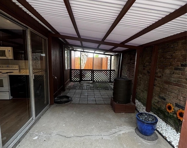 8807 Belle Glen Drive - Photo Thumbnail 1