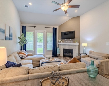 10923 Texas Rose Drive - Photo Thumbnail 24