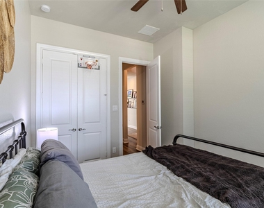10923 Texas Rose Drive - Photo Thumbnail 9