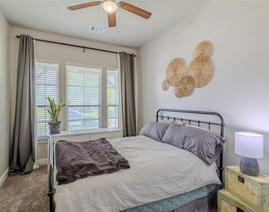 10923 Texas Rose Drive - Photo Thumbnail 7