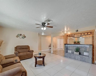 10431 Odessa Drive - Photo Thumbnail 12