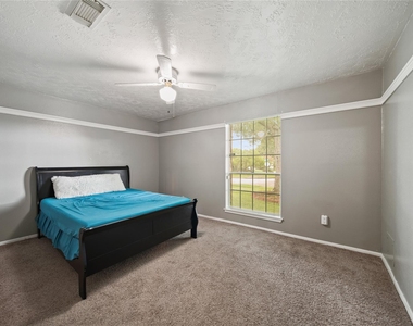 10431 Odessa Drive - Photo Thumbnail 17