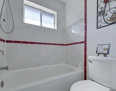 10431 Odessa Drive - Photo Thumbnail 25