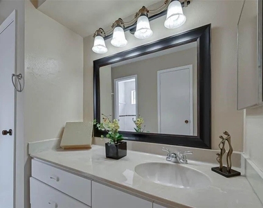 10431 Odessa Drive - Photo Thumbnail 23