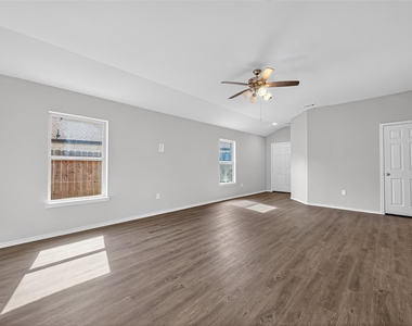 15171 Willow Tree Lane - Photo Thumbnail 9