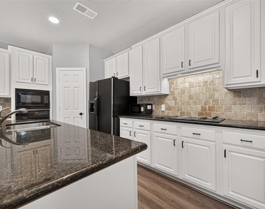 14303 Reissen Lane - Photo Thumbnail 24