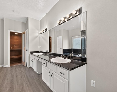 14303 Reissen Lane - Photo Thumbnail 35