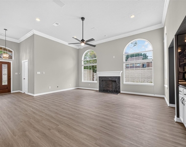 14303 Reissen Lane - Photo Thumbnail 12