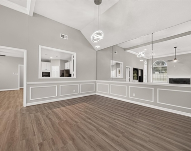 14303 Reissen Lane - Photo Thumbnail 15