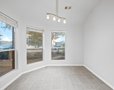 19606 Narcissus Brook Lane - Photo Thumbnail 10