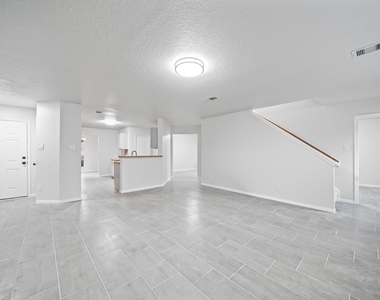 19606 Narcissus Brook Lane - Photo Thumbnail 5