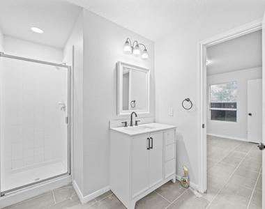 19606 Narcissus Brook Lane - Photo Thumbnail 14