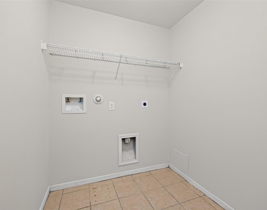 17230 Hollow Sands Court - Photo Thumbnail 23