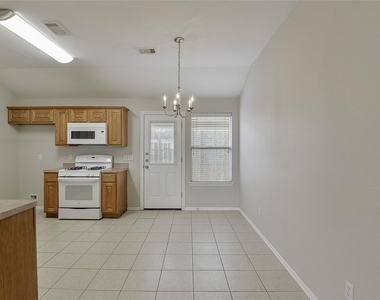 24415 Strong Pine Drive - Photo Thumbnail 7