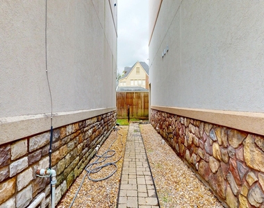 2540 Prospect Street - Photo Thumbnail 1