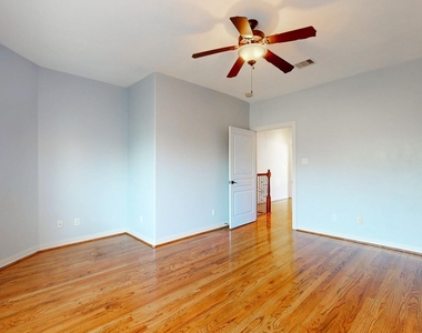 2540 Prospect Street - Photo Thumbnail 21