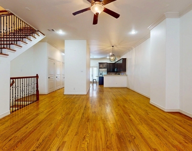 2540 Prospect Street - Photo Thumbnail 9