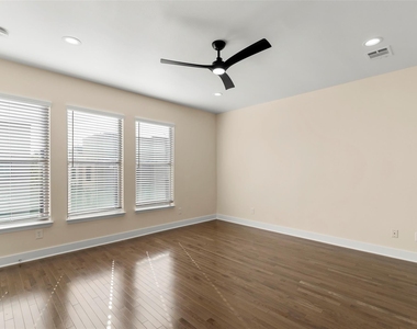 903 Roy Street - Photo Thumbnail 19