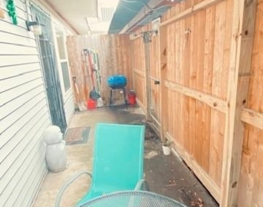 1831 Sherwood Forest Street - Photo Thumbnail 20