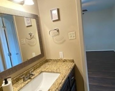 1831 Sherwood Forest Street - Photo Thumbnail 17