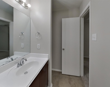 12607 Rio Grande Lane - Photo Thumbnail 8