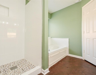 22823 Williamschase Drive - Photo Thumbnail 25