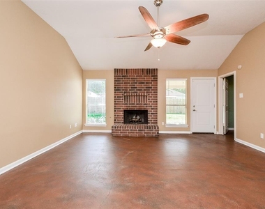 22823 Williamschase Drive - Photo Thumbnail 12