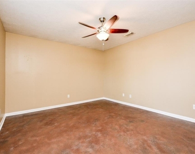 22823 Williamschase Drive - Photo Thumbnail 15