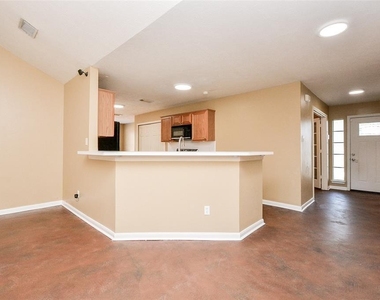 22823 Williamschase Drive - Photo Thumbnail 5