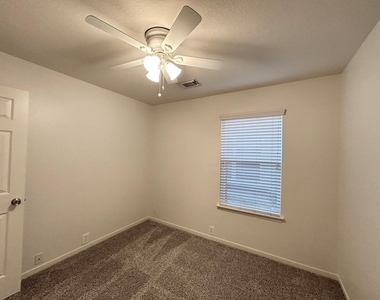 17522 Prospect Meadows Drive - Photo Thumbnail 9