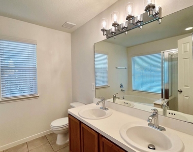 17522 Prospect Meadows Drive - Photo Thumbnail 16
