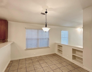 17522 Prospect Meadows Drive - Photo Thumbnail 7