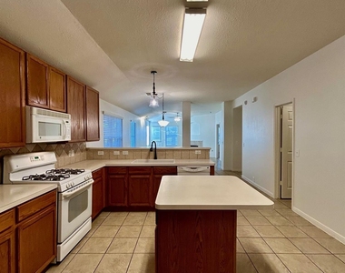 17522 Prospect Meadows Drive - Photo Thumbnail 3