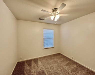 17522 Prospect Meadows Drive - Photo Thumbnail 8