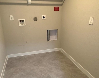29422 Pikes Peak Drive - Photo Thumbnail 17