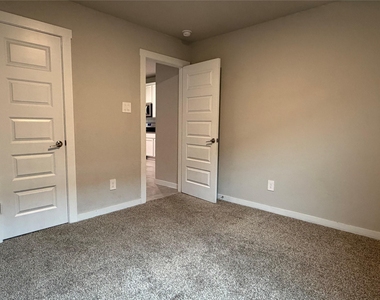 29422 Pikes Peak Drive - Photo Thumbnail 15
