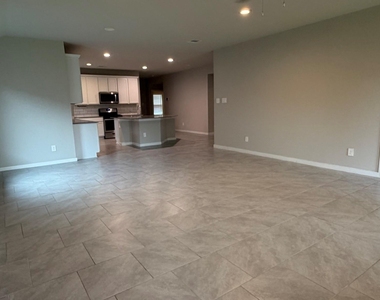 29422 Pikes Peak Drive - Photo Thumbnail 2