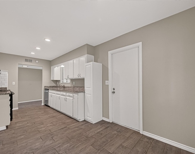 1715 Ramada Drive - Photo Thumbnail 10