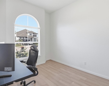 24922 Groundsel Cottage Lane - Photo Thumbnail 30
