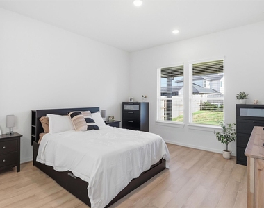 24922 Groundsel Cottage Lane - Photo Thumbnail 19