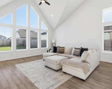 24922 Groundsel Cottage Lane - Photo Thumbnail 17